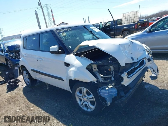 2012 Kia Soul + with VIN KNDJT2A6XC7355229, listed as a IAAI auction lot 41811989 with 111,008 mi miles. Bid and sale history available at carsss.com. Image 1.