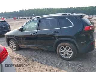 2017 Jeep Cherokee Latitude with VIN 1C4PJLCB9HD219392, listed as a IAAI auction lot 42353046 with 186,500 mi miles and . Bid and sale history available at DreamBid. Image 14.