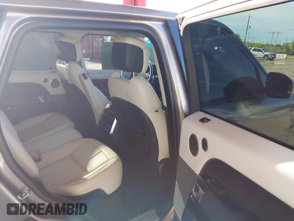 2021 Land Rover Range Rover Sport Autobiography z VIN SALWV2SE5MA777265, wystawiony jako IAAI lot #42397888 z przebiegiem 60 287 mil mil oraz . Historia ofert i sprzedaży dostępna na DreamBid. Obrazek 8.