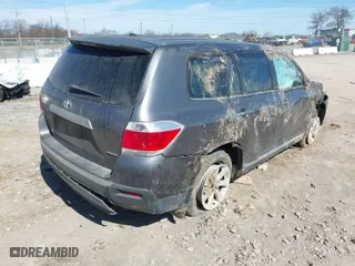 2012 Toyota Highlander with VIN 5TDBK3EH3CS123666, listed as a IAAI auction lot 41640074 with 195,424 mi miles. Bid and sale history available at carsss.com. Image 4.