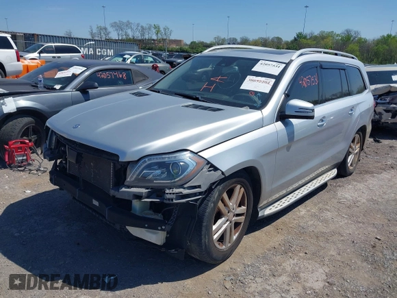 2014 Mercedes-Benz GL 450 z VIN 4JGDF7CE4EA347876, wystawiony jako IAAI lot #42386949 z przebiegiem 133 400 mil mil oraz . Historia ofert i sprzedaży dostępna na DreamBid. Obrazek 2.