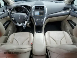 2017 Lincoln MKC Reserve z VIN 5LMCJ3D92HUL32426, wystawiony jako Copart lot #58650355 z przebiegiem 73 445 mil mil oraz Szkoda całkowita • Salvage title. Historia ofert i sprzedaży dostępna na DreamBid. Obrazek 8.