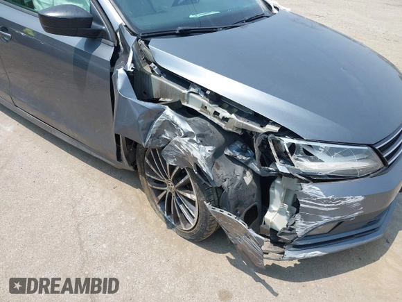 2015 Volkswagen Jetta SE with VIN 3VWD17AJ3FM400653, listed as a IAAI auction lot 42436240 with 149,022 mi miles and . Bid and sale history available at DreamBid. Image 6.