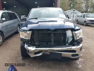 2022 Ram 1500 Big Horn z VIN 1C6SRFBT7NN180040, wystawiony jako IAAI lot #42017277 z przebiegiem 31 836 mil mil oraz . Historia ofert i sprzedaży dostępna na DreamBid. Obrazek 6.