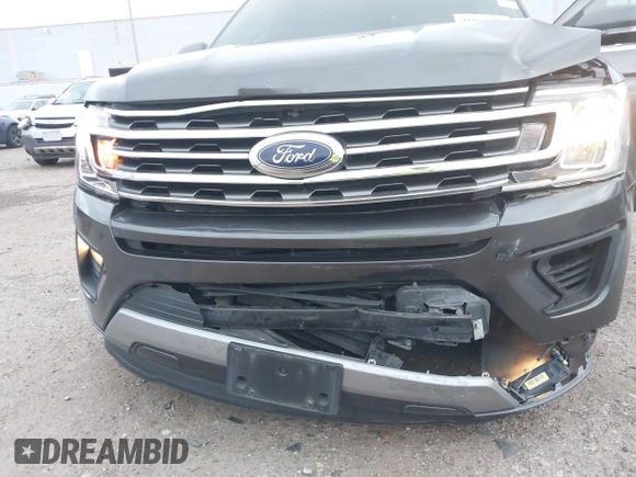 2019 Ford Expedition XLT with VIN 1FMJU1HT7KEA11849, listed as a IAAI auction lot 41727959 with 133,975 mi miles. Bid and sale history available at carsss.com. Image 6.