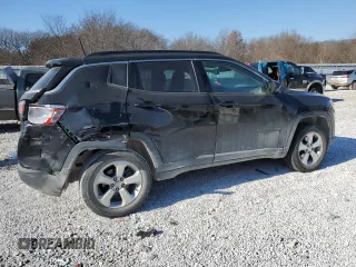 2017 Jeep Compass Latitude z VIN 3C4NJDBB0HT693451, wystawiony jako Copart lot #41578995 z przebiegiem 88 731 mil mil oraz Szkoda całkowita • Salvage title. Historia ofert i sprzedaży dostępna na DreamBid. Obrazek 3.