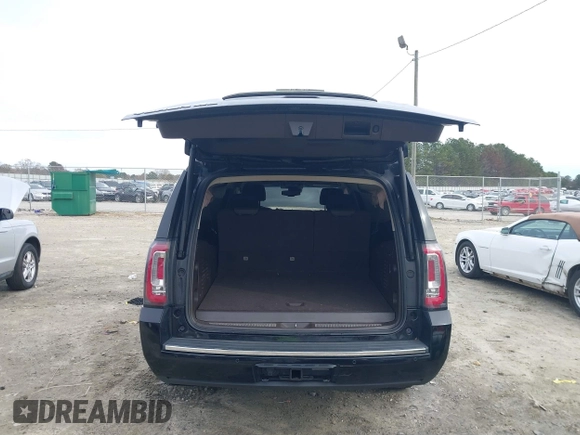 2019 GMC Yukon XL Denali with VIN 1GKS1HKJ9KR194167, listed as a IAAI auction lot 41092000 with 1 mi miles. Bid and sale history available at carsss.com. Image 18.