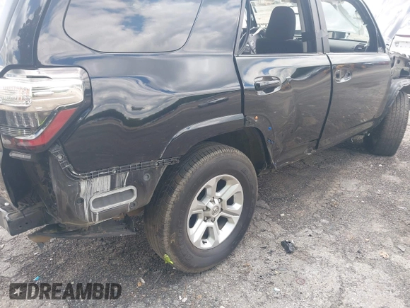 2022 Toyota 4Runner SR5 with VIN JTEEU5JR0N5257119, listed as a IAAI auction lot 42186537 with 64,707 mi miles and . Bid and sale history available at DreamBid. Image 19.