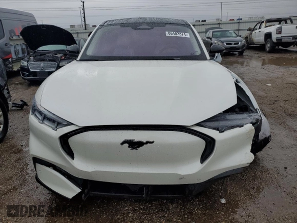 2022 Ford Mustang Mach-E Premium с VIN 3FMTK3R72NMA03426, выставлен на аукционе Copart как лот 86403874 с пробегом 25 891 миль миль и Списание • Salvage title. История ставок и продаж доступна на DreamBid. Изображение 5.