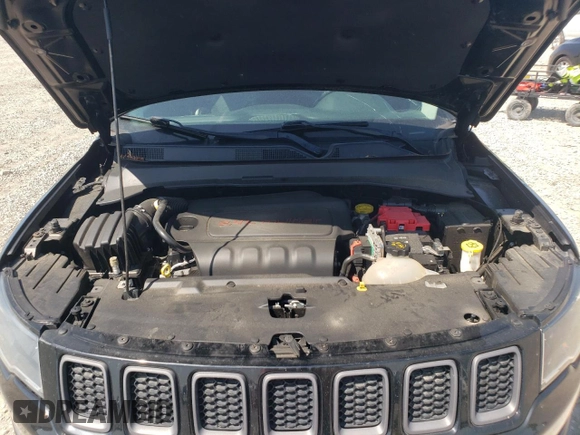 2020 Jeep Compass Trailhawk z VIN 3C4NJDDB1LT208160, wystawiony jako Copart lot #53326685 z przebiegiem 65 923 mil mil oraz Szkoda całkowita • Salvage title. Historia ofert i sprzedaży dostępna na DreamBid. Obrazek 12.