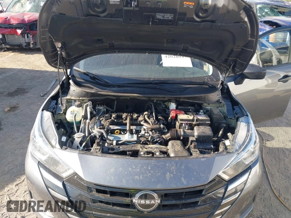 2024 Nissan Versa S z VIN 3N1CN8DV2RL910111, wystawiony jako IAAI lot #42028037 z przebiegiem 12 848 mil mil oraz . Historia ofert i sprzedaży dostępna na DreamBid. Obrazek 10.