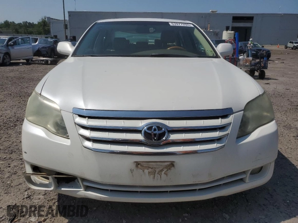 2006 Toyota Avalon XL with VIN 4T1BK36B96U164292, listed as a Copart auction lot 63977205 with 228,341 mi miles and Clean title. Bid and sale history available at DreamBid. Image 5.