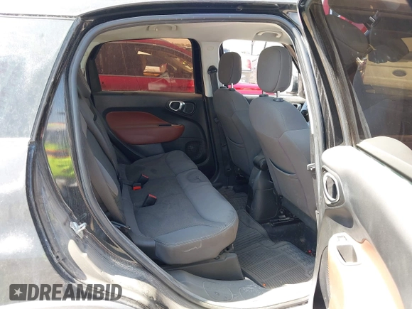 2014 FIAT 500L Trekking with VIN ZFBCFADH4EZ008836, listed as a IAAI auction lot 42305649 with 92,376 mi miles and . Bid and sale history available at DreamBid. Image 8.