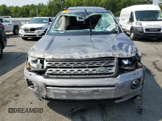 2013 Land Rover LR2 z VIN SALFR2BG0DH376008, wystawiony jako Copart lot #59855425 z przebiegiem Nie podano mil oraz Szkoda całkowita • Salvage title. Historia ofert i sprzedaży dostępna na DreamBid. Obrazek 5.