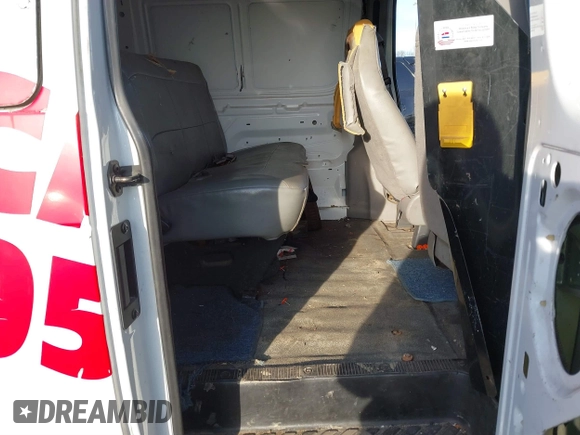 2000 Ford Econoline Cargo Commercial with VIN 1FTNE24L7YHB21192, listed as a IAAI auction lot 41470470 with 132,688 mi miles and . Bid and sale history available at carsss.com. Image 8.