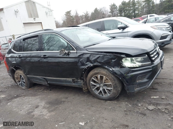 2020 Volkswagen Tiguan SE with VIN 3VV2B7AXXLM006852, listed as a IAAI auction lot 41847653 with 87,123 mi miles. Bid and sale history available at carsss.com. Image 13.
