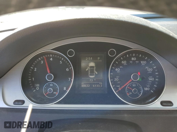 2014 Volkswagen CC R-Line with VIN WVWBP7AN6EE516073, listed as a Copart auction lot 75521524 with 88,632 mi miles and Salvage Title. Bid and sale history available at DreamBid. Image 9.