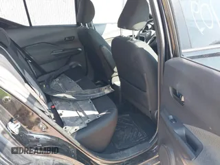 2019 Nissan Kicks SV z VIN 3N1CP5CU4KL478368, wystawiony jako IAAI lot #42018709 z przebiegiem 131 162 mil mil oraz . Historia ofert i sprzedaży dostępna na DreamBid. Obrazek 8.