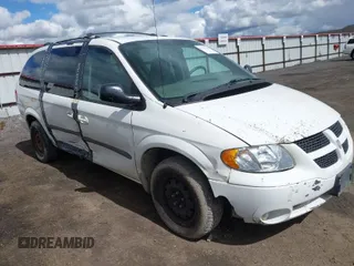 2002 Dodge Caravan Sport with VIN 2B4GP44312R775662, listed as a IAAI auction lot 41975723 with 170,402 mi miles. Bid and sale history available at carsss.com. Image 1.