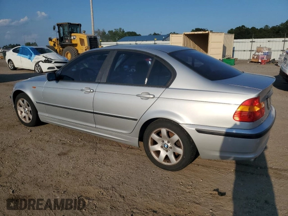 2003 BMW 3 Series 325i with VIN WBAAZ33433PH35903, listed as a Copart auction lot 71202564 with 116,302 mi miles and Clean Title. Bid and sale history available at carsss.com. Image 2.