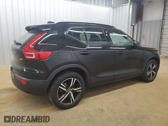 2023 Volvo XC40 Plus Dark Theme with VIN YV4L12UL4P2967328, listed as a Copart auction lot 55800735 with 96,119 mi miles and Clean title. Bid and sale history available at DreamBid. Image 3.