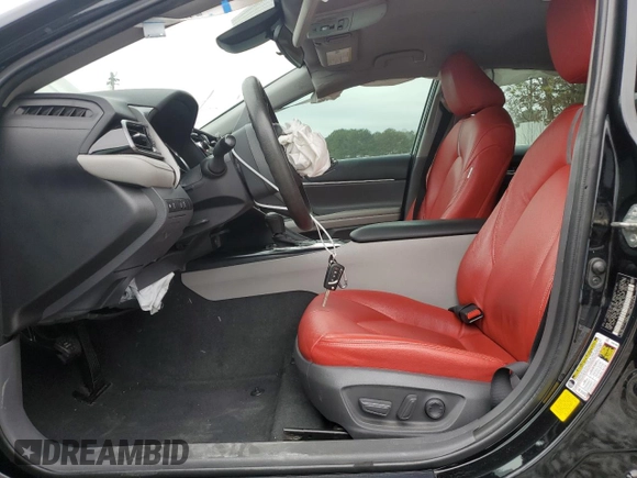 2020 Toyota Camry LE with VIN 4T1C11AKXLU963173, listed as a Copart auction lot 43066665 with 162,523 mi miles and Salvage Title. Bid and sale history available at carsss.com. Image 7.