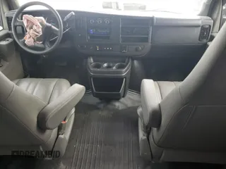 2018 GMC Savana Cargo Van with VIN 1GTW7AFGXJ1343958, listed as a Copart auction lot 41998885 with 96,467 mi miles and Salvage Title. Bid and sale history available at carsss.com. Image 8.