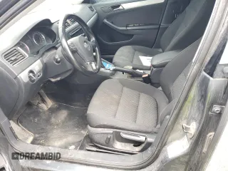 2013 Volkswagen Jetta Comfortline с VIN 3VWDL7AJ9DM426147, выставлен на аукционе Copart как лот 74591264 с пробегом 265 457 миль миль и Списание • Salvage title. История ставок и продаж доступна на DreamBid. Изображение 7.