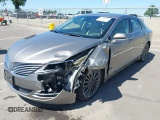 2016 Lincoln MKZ Hybrid with VIN 3LN6L2LU8GR613310, listed as a IAAI auction lot 41986892 with 114,087 mi miles. Bid and sale history available at carsss.com. Image 17.