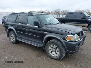 2000 Mitsubishi Montero Sport LS with VIN JA4LS31HXYP037471, listed as a IAAI auction lot 41820992 with 141,567 mi miles. Bid and sale history available at carsss.com. Image 1.