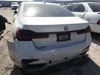 2020 BMW 7 Series 740i z VIN WBA7T2C09LCD15735, wystawiony jako Copart lot #54098325 z przebiegiem Nie podano mil oraz Szkoda całkowita • Salvage title. Historia ofert i sprzedaży dostępna na DreamBid. Obrazek 6.