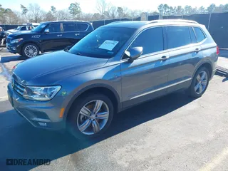 2021 Volkswagen Tiguan SE with VIN 3VV2B7AX2MM001713, listed as a IAAI auction lot 41357396 with 81,872 mi miles. Bid and sale history available at carsss.com. Image 17.