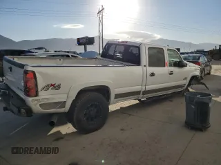 2005 Chevrolet Silverado 3500 SRW LT with VIN 1GCHK332X5F871228, listed as a Copart auction lot 75697014 with 0 mi miles and Salvage Title. Bid and sale history available at carsss.com. Image 3.
