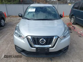 2020 Nissan Kicks S with VIN 3N1CP5BV0LL562392, listed as a IAAI auction lot 41808755 with 79,857 mi miles. Bid and sale history available at carsss.com. Image 12.