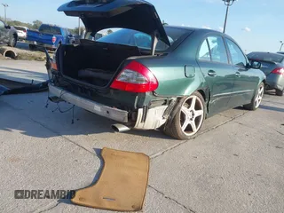 2009 Mercedes-Benz E 550 with VIN WDBUF90X09B440074, listed as a IAAI auction lot 41501459 with 142,489 mi miles and . Bid and sale history available at carsss.com. Image 4.
