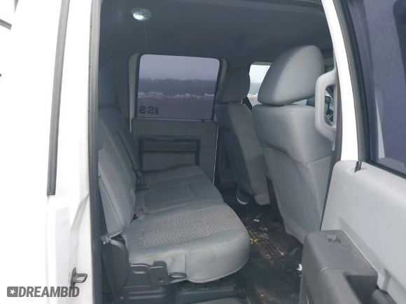 2015 Ford Super Duty F-250 SRW Lariat with VIN 1FT7W2B6XFEA06507, listed as a IAAI auction lot 41474246 with 185,267 mi miles. Bid and sale history available at carsss.com. Image 8.