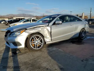 2014 Mercedes-Benz E-Class E 350 with VIN WDDKJ5KB9EF249358, listed as a Copart auction lot 42610315 with 38,261 mi miles and Salvage Title. Bid and sale history available at carsss.com. Image 1.