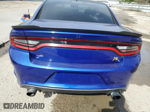 2020 Dodge Charger Scat Pack z VIN 2C3CDXGJ4LH111647, wystawiony jako Copart lot #50572845 z przebiegiem Nie podano mil oraz Szkoda całkowita • Salvage title. Historia ofert i sprzedaży dostępna na DreamBid. Obrazek 6.