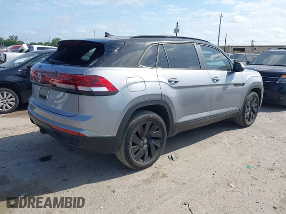 2024 Volkswagen Atlas SE with VIN 1V2WE2CA0RC201550, listed as a IAAI auction lot 42048995 with 47,181 mi miles and . Bid and sale history available at DreamBid. Image 4.