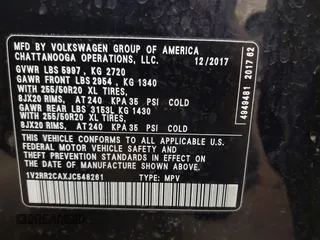 2018 Volkswagen Atlas SEL z VIN 1V2RR2CAXJC548261, wystawiony jako IAAI lot #41650478 z przebiegiem 123 399 mil mil oraz . Historia ofert i sprzedaży dostępna na DreamBid. Obrazek 9.