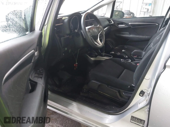 2015 Honda Fit EX-L with VIN 3HGGK5H82FM702649, listed as a IAAI auction lot 40931610 with 55,441 mi miles. Bid and sale history available at carsss.com. Image 5.