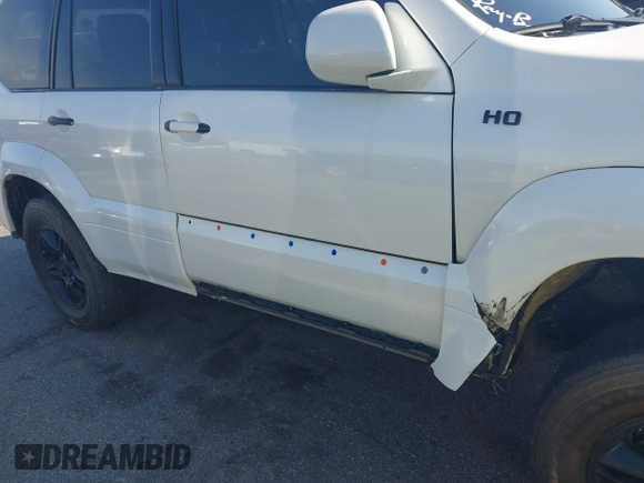 2004 Lexus GX 470 with VIN JTJBT20XX40063036, listed as a IAAI auction lot 41780865 with 222,285 mi miles. Bid and sale history available at carsss.com. Image 6.
