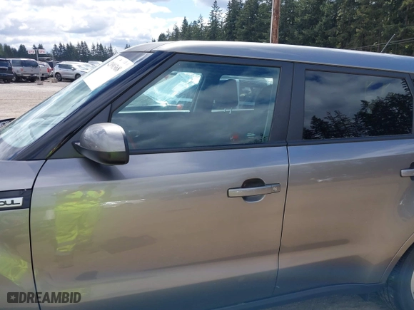 2018 Kia Soul with VIN KNDJN2A26J7612777, listed as a IAAI auction lot 42090368 with 72,191 mi miles. Bid and sale history available at carsss.com. Image 14.