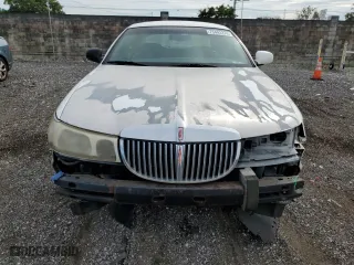 2002 Lincoln Town Car Executive with VIN 1LNHM81W82Y609104, listed as a Copart auction lot 75442374 with 324,612 mi miles and Salvage Title. Bid and sale history available at carsss.com. Image 5.