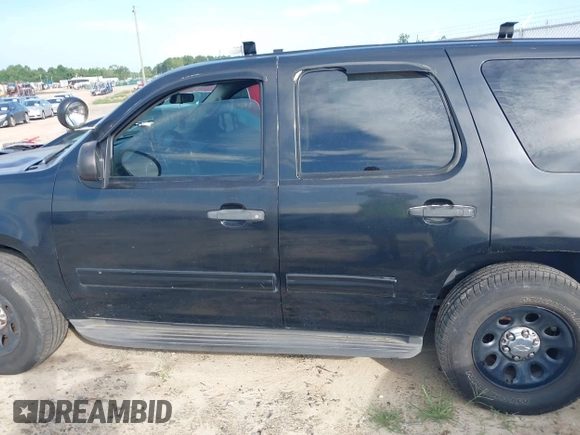 2012 Chevrolet Tahoe Commercial z VIN 1GNLC2E08CR196981, wystawiony jako IAAI lot #42834520 z przebiegiem 221 592 mil mil oraz . Historia ofert i sprzedaży dostępna na DreamBid. Obrazek 14.