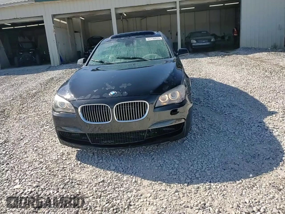 2012 BMW 7 Series 750Li с VIN WBAKB8C55CDX20672, выставлен на аукционе Copart как лот 53150435 с пробегом 141 459 миль миль и Списание • Salvage title. История ставок и продаж доступна на DreamBid. Изображение 13.
