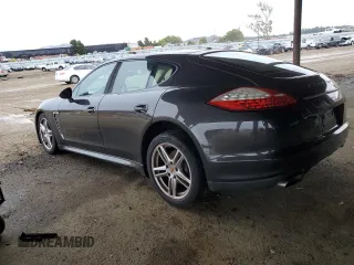 2013 Porsche Panamera с VIN WP0AA2A7XDL015781, выставлен на аукционе Copart как лот 84434804 с пробегом Не указан миль и Списание • Salvage title. История ставок и продаж доступна на DreamBid. Изображение 2.