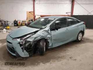 2021 Toyota Prius L Eco with VIN JTDKAMFU6M3130375, listed as a Copart auction lot 50926905 with 112,124 mi miles and Salvage Title. Bid and sale history available at carsss.com. Image 1.