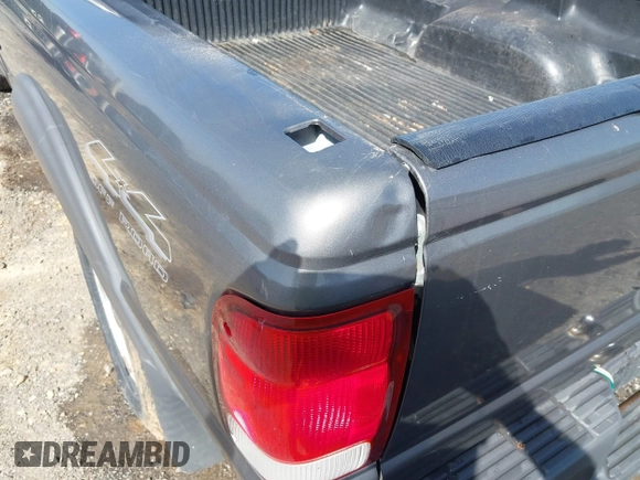 2000 Ford Ranger XLT with VIN 1FTZR15X9YPB33383, listed as a IAAI auction lot 41821934 with 176,899 mi miles and . Bid and sale history available at DreamBid. Image 18.