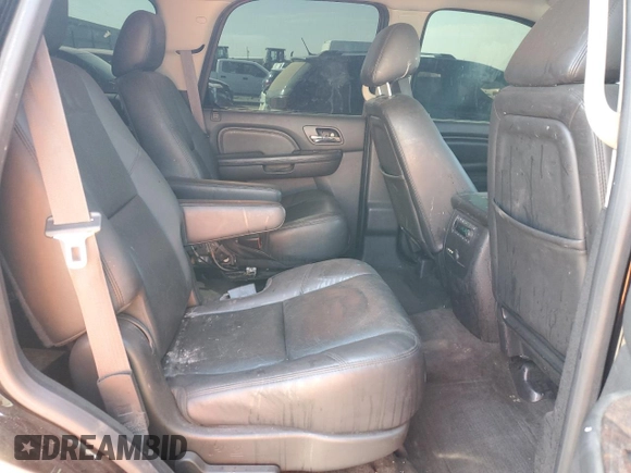 2014 GMC Yukon Denali z VIN 1GKS1EEF4ER230535, wystawiony jako Copart lot #76079844 z przebiegiem 153 180 mil mil oraz Szkoda całkowita • Salvage title. Historia ofert i sprzedaży dostępna na DreamBid. Obrazek 11.